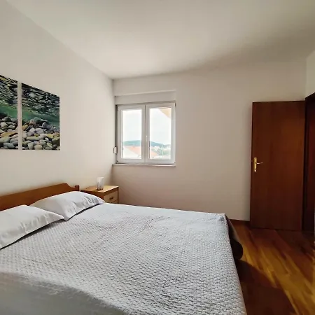 Spacious Apt In Tisno Near Garden Resort - 4 Min Exterior photo