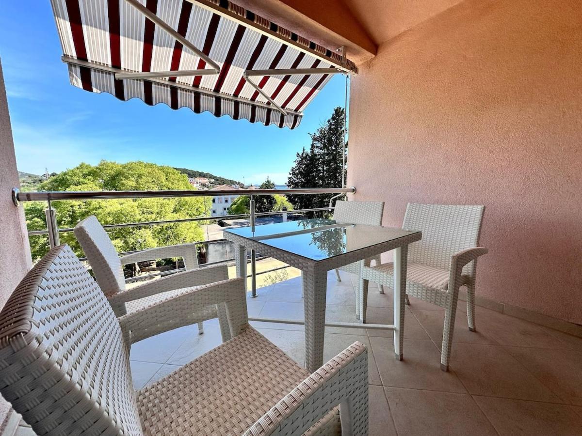 Spacious In Near Garden - 4 Min Apartment